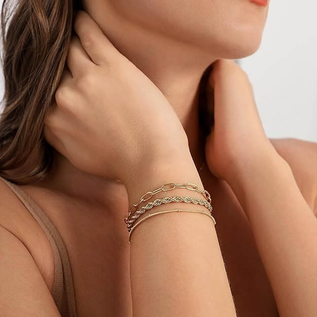 Elegant Golden Bracelet Set - Iqlat Jewels