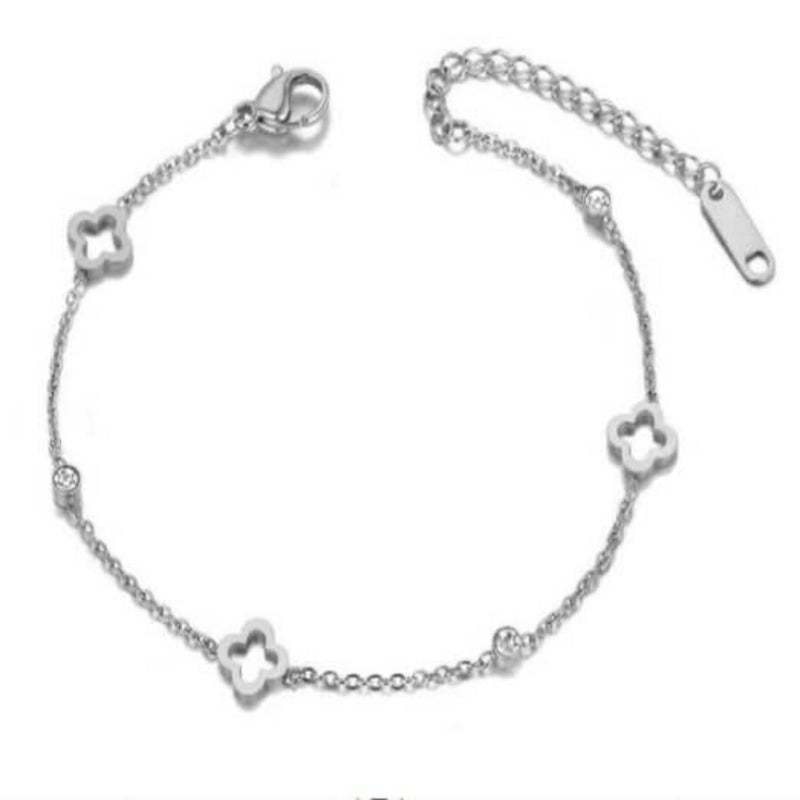 Dainty Hollow Clover Bracelet - Iqlat Jewels